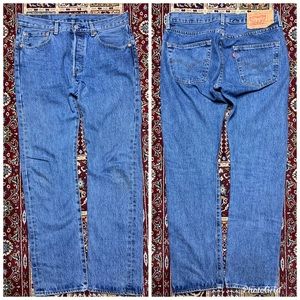 Levi 501 Button Fly Great Condition